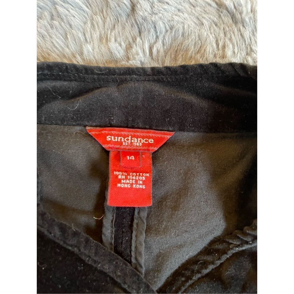 Sundance women’s black velour button front jacket size 14 - Picture 3 of 4
